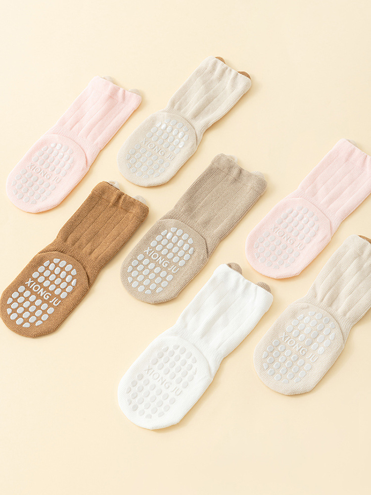 Nuevos calcetines de primavera y otoño para bebés de algodón de clase A para hombres y mujeres de 0 - 1 años de mediano antideslizante calcetines de piso al por mayor