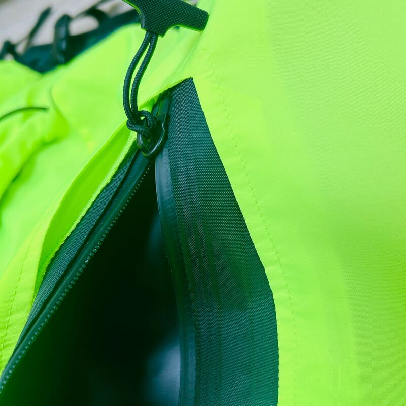 国境を越えた売れ筋冷却服、水冷服、褥瘡防止冷却水循環ベスト、TPU水袋ライナー冷却作業服|undefined