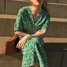 现货 韩国chic风 法式复古优雅V领绿色碎花收腰连衣裙