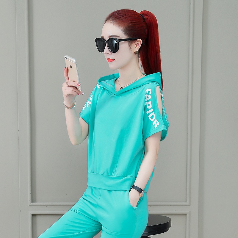 Women's Fashionable Loose Fit Sportswear Set Hooded Short Sleeve Top And Trousers Two Piece Student Outfit Summer 2026 Style_ecoleips.com