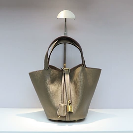 腋下包;托特包;女士单肩包