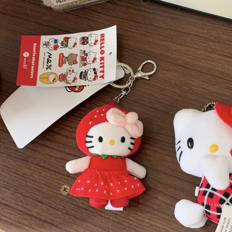 Japanese Me Collaboration Popular Strawberry Hello Kitty Bag Charm Plush Doll Kt Cat Toy Bag Accessory