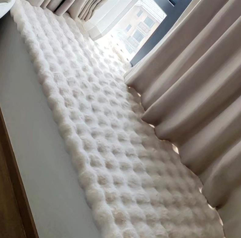 New Thickened Cream-Style Bubble Plush Carpet for Bedroom Bay Window, Bedside, Living Room, and Dressing Room