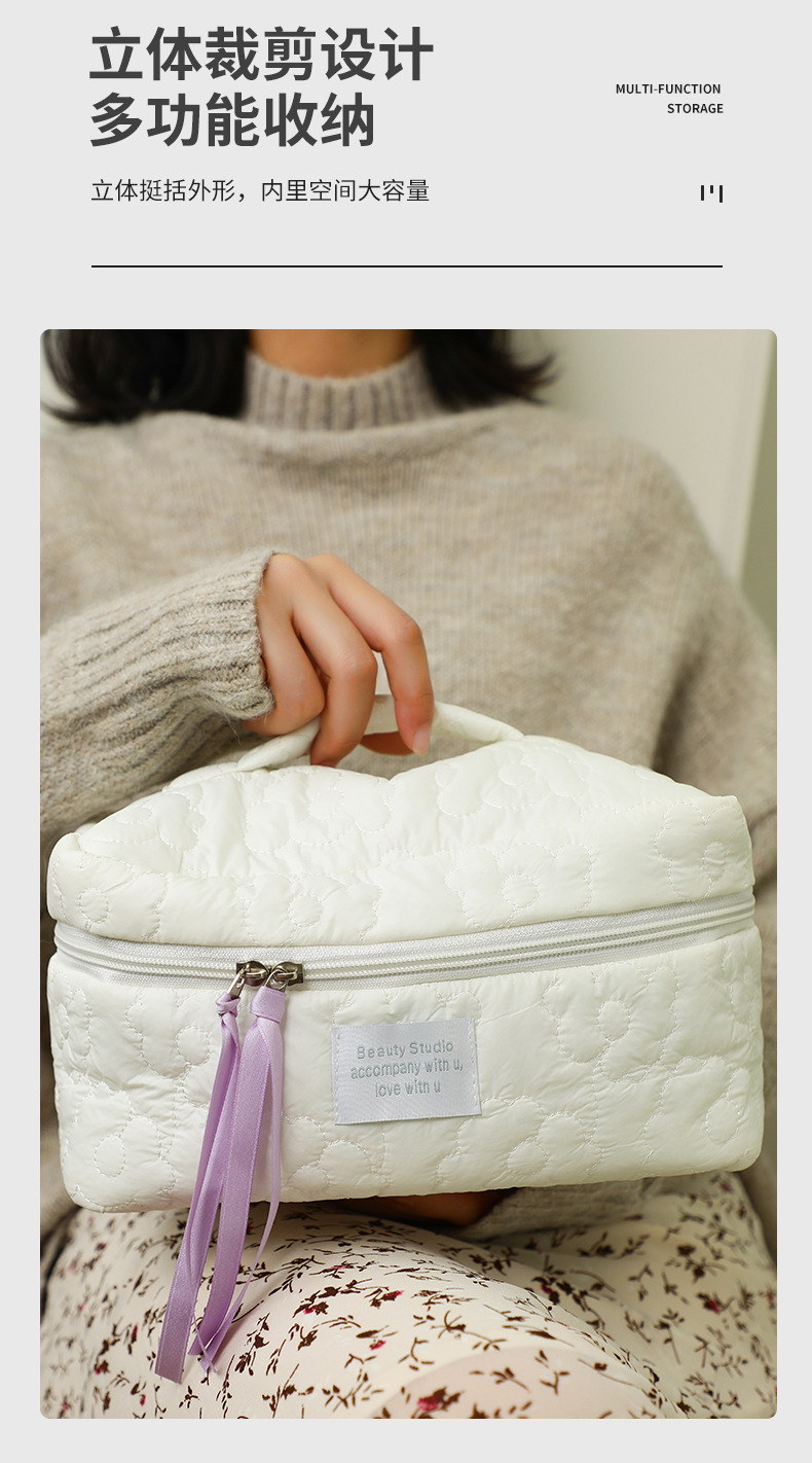 Cosmetic bag_06