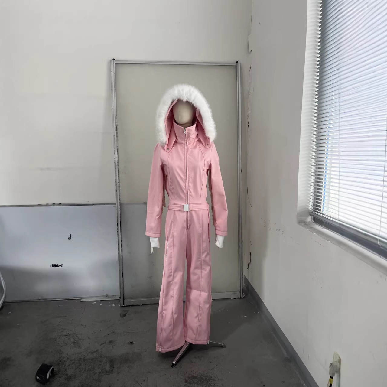 2025 Autumn/Winter European and American Cross-Border New Hooded Belt Ski Cotton Jacket Fringe Casual Set In-Stock Real Shot Women's Clothing