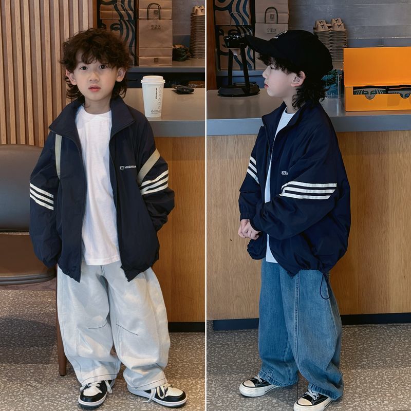 Ropa infantil otoño de 2025 nuevo estilo para niños, niños de tamaño mediano, estilo coreano, chaqueta de cuello vertical con rayas de color contraste, ropa de asalto para niños image 7
