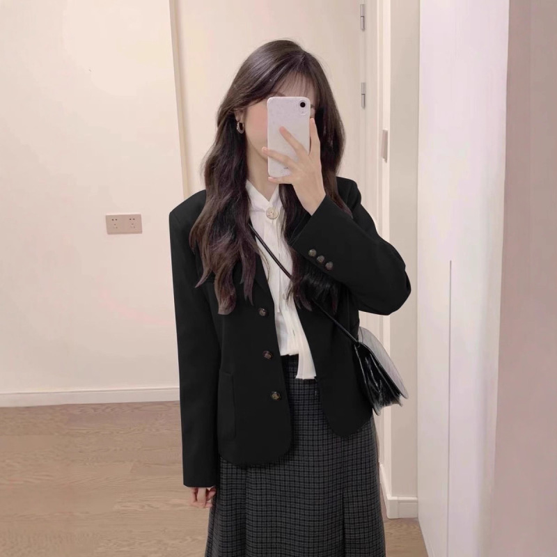 西装外套女2025新款春秋休闲设计感小众今年流行小个子短西服上衣|undefined