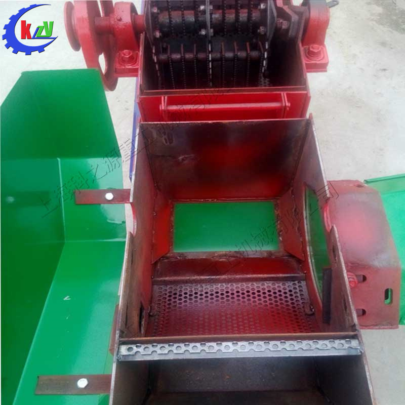 高喷铡草揉丝粉碎机 家畜饲料青贮打碎机 畜牧养殖厂立式铡草机