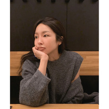 现 2025冬季新款韩国东大门baby酱长款披肩围巾+开衫背心针织套装