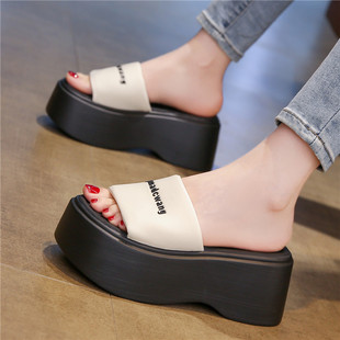 Small Size 33 Height-increasing Thick Slippers Women's Summer High Heel Slides 2025 New All-match Casual Beach Women's Slippers