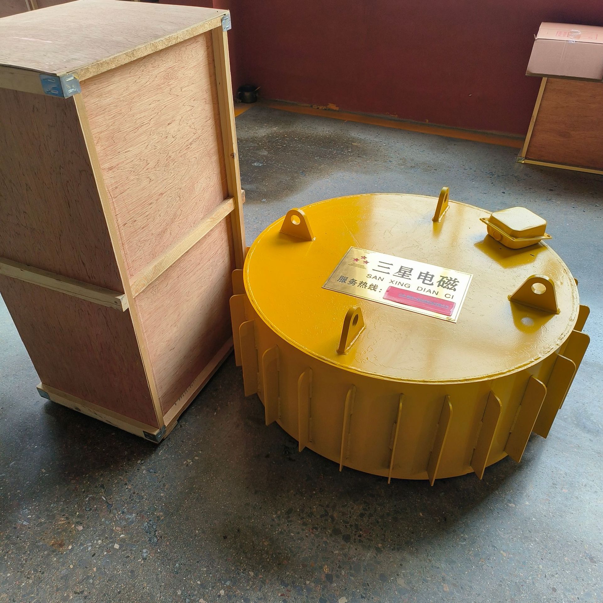 高效清除铁磁性杂 物RCDD 型干式电磁除铁器 多场景