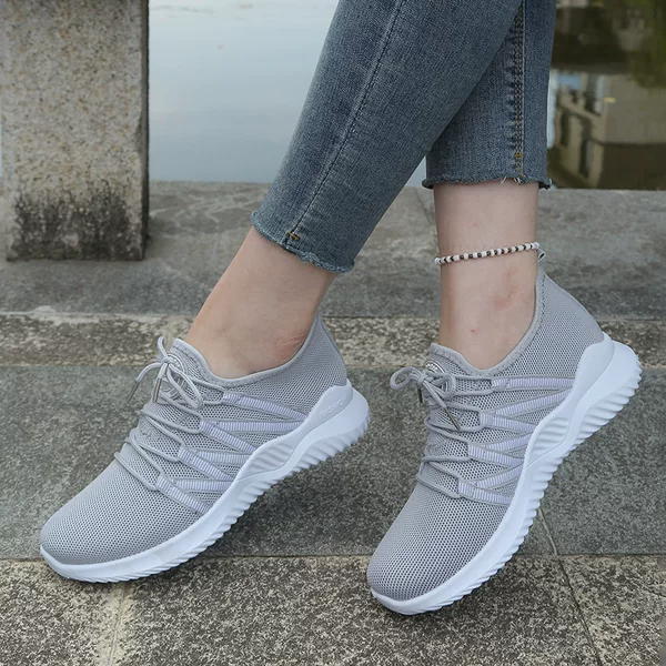 Spring and Summer Women's Casual Sports Shoes, Fly-Woven Breathable Mesh, Soft-Soled Non-Slip Walking Shoes, Versatile Commuting Shoes