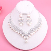 新款新娘项链 珍珠项链结婚饰品 韩式新娘皇冠项链耳环三件套包邮