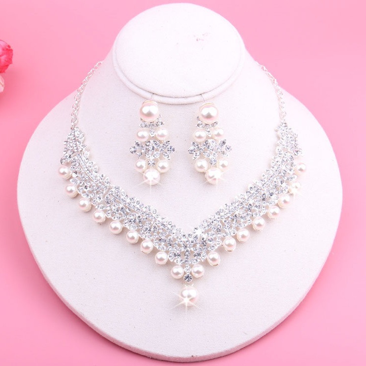 新款新娘项链 珍珠项链结婚饰品 韩式新娘皇冠项链耳环三件套包邮