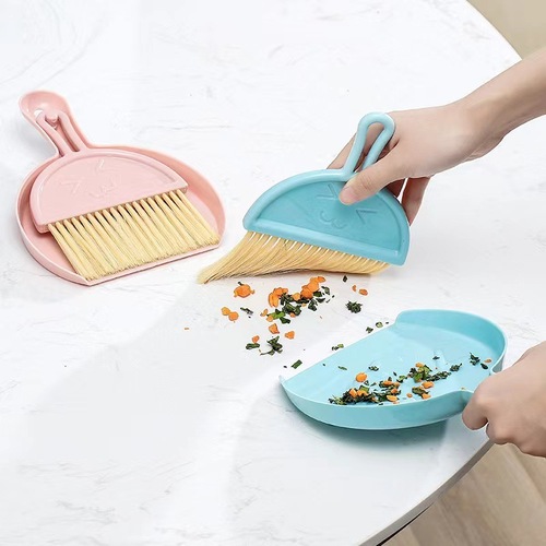 New Semi-Circular Keyboard Brush Desk Mini Broom Set Small with Dustpan Keyboard Cleaning Brush Household Debris Brush