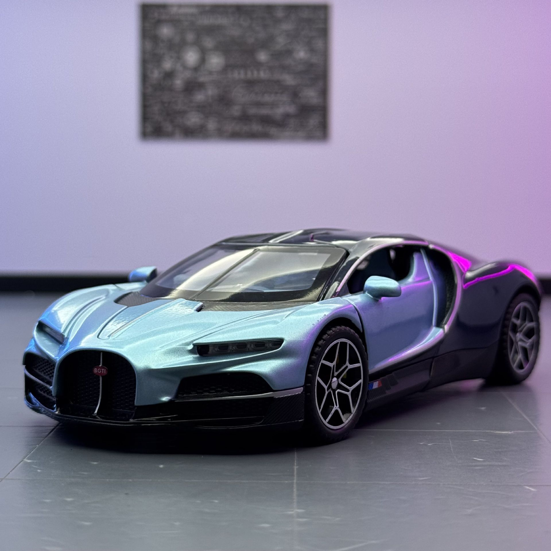 Lijiaxin modelo de coche 1:32 tourbillon aleación coche deportivo modelo de efecto de sonido decoración atrás juguete coche al por mayor