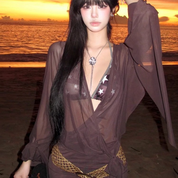 Qadın üç parçalı bikini və mesh çimərlik paltarı