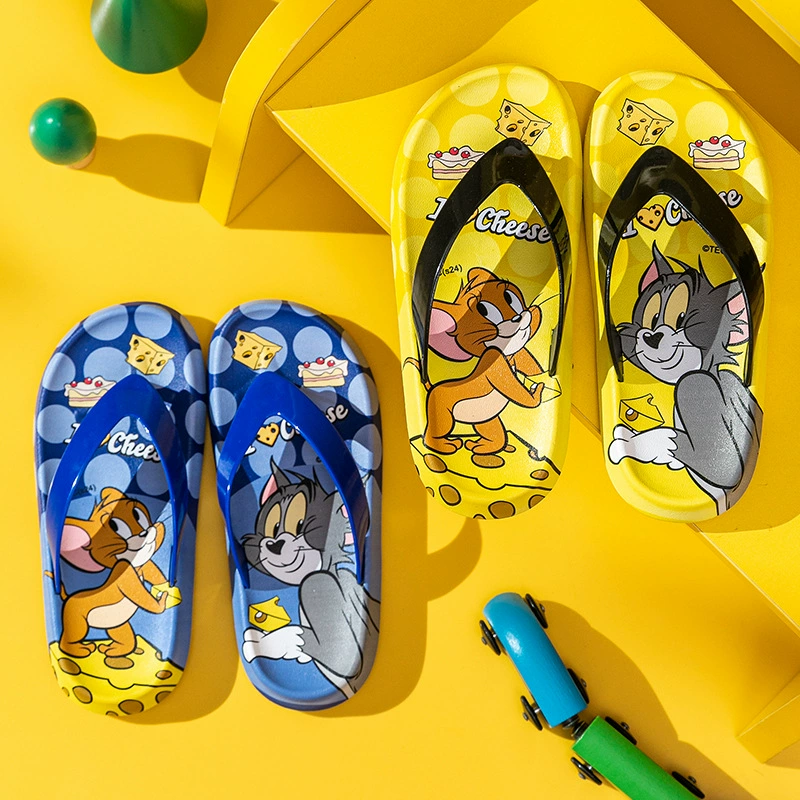 Кошки-мышки Детские шлепанцы Мальчики Летние ножки Пляжная обувь Мультфильм нескользящие и вонючие домашние сандалии для девочек