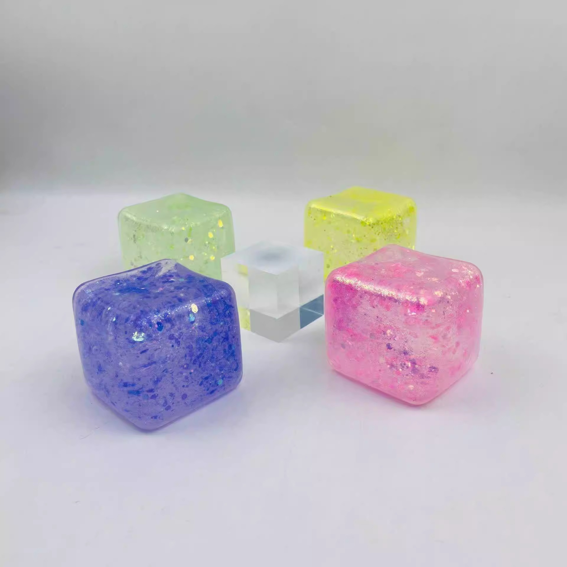 Tofu amasado le maltosa Aurora hielo grande rebote lento Red Red desahogo artefacto descomprimido a mano pellizco juguetes pequeños