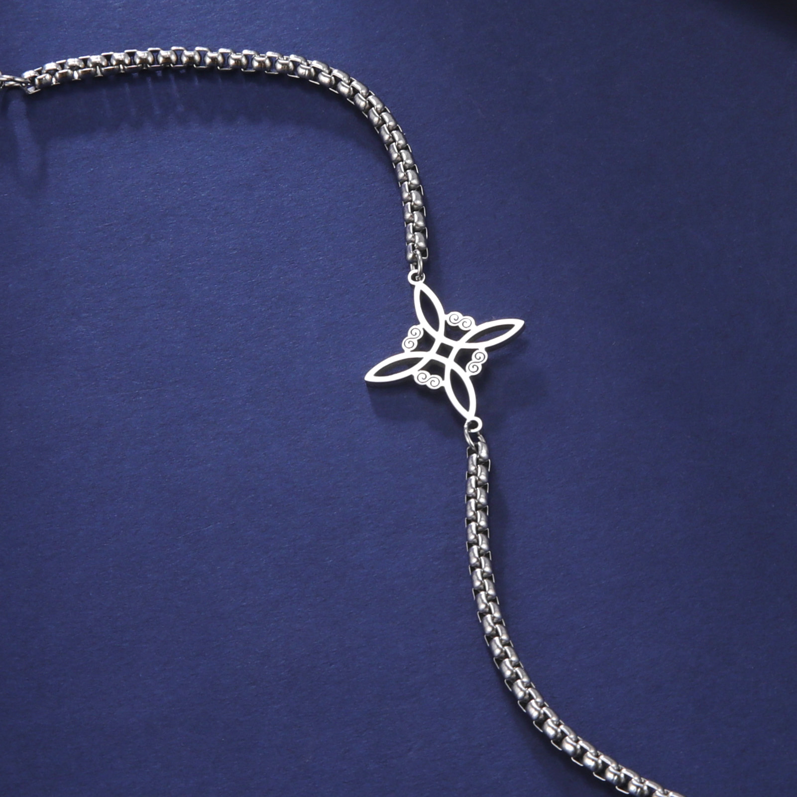 Solid Color Pattern Simple Style Classic Style Solid Color 304 Stainless Steel Bracelets In Bulk