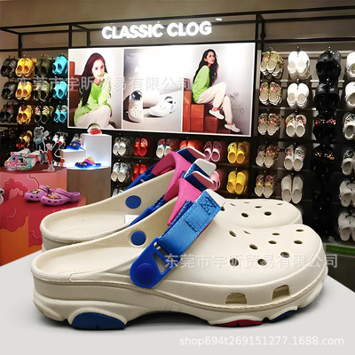 (Оптовые продажи), летние нескользящие тапочки в стиле Crocs на платформе, дышащие босоножки, пляжная обувь, подходят для носки на улице, закрытый носок
