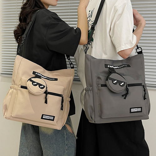 2024 New Trend unisex daily lightweight commuting bag, college student school crossbody bag, Japanese-style versatile casual bag