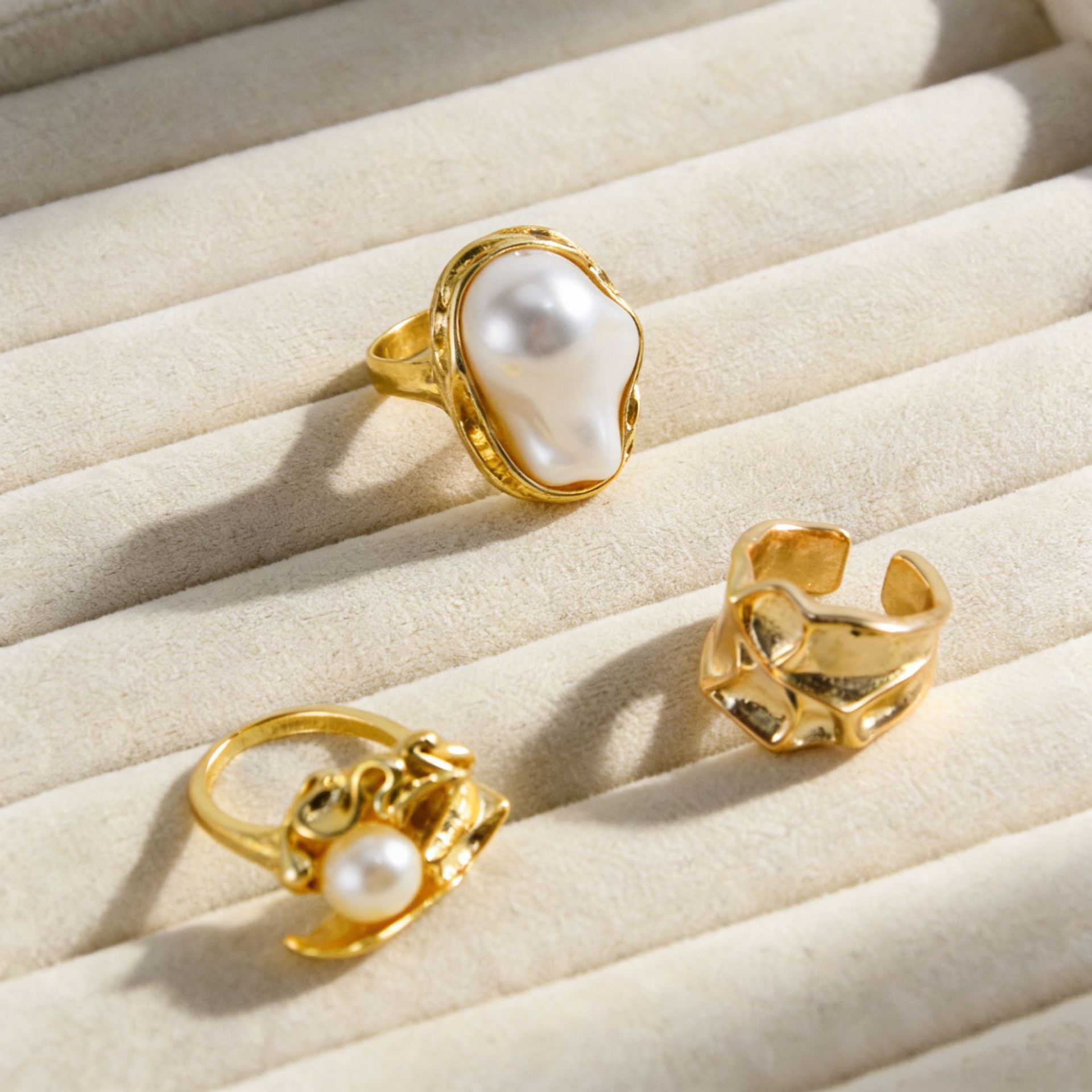 design fashionable geometric ring