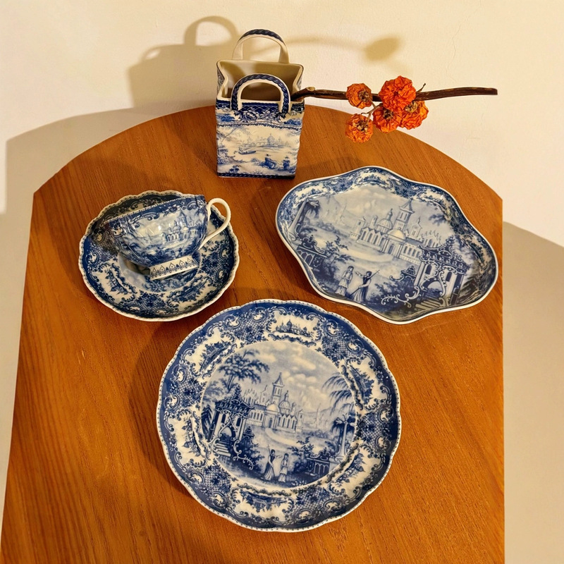 Xixiang Collection Level European Blue Series Rare Underglaze Blue Castle Character Ceramic Plate Xixiang Collection Level European Blue Series Rare Underglaze Blue Castle Character Ceramic Plate