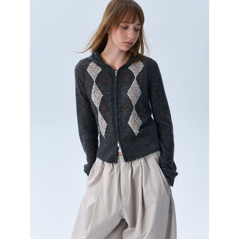 【Daihe】New Autumn Casual Hooded Versatile Short Plaid Contrast Color Long Sleeve Knit Cardigan H63577
