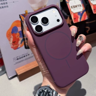 适用iPhone18PROMAX手机壳液态硅胶磁吸苹果16/15简约肤感保护套