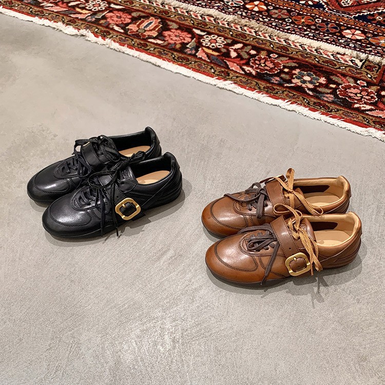 In-Stock Items~2026 Spring Season New Style Belt Buckle Asymmetrical Shoelaces Flat Casual Shoes Women's German Training Shoes