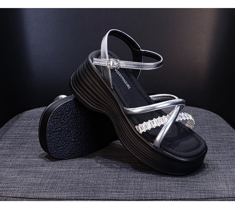 Sandal nữ đế dày đính đá hở mũi gót platform 9 cm — M2901 đen, M2901 be, M2901 bạc chi tiết 31