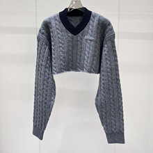 南油高端精品女装秋冬短款毛衣羊毛针织麻花纹V领短款长袖百搭