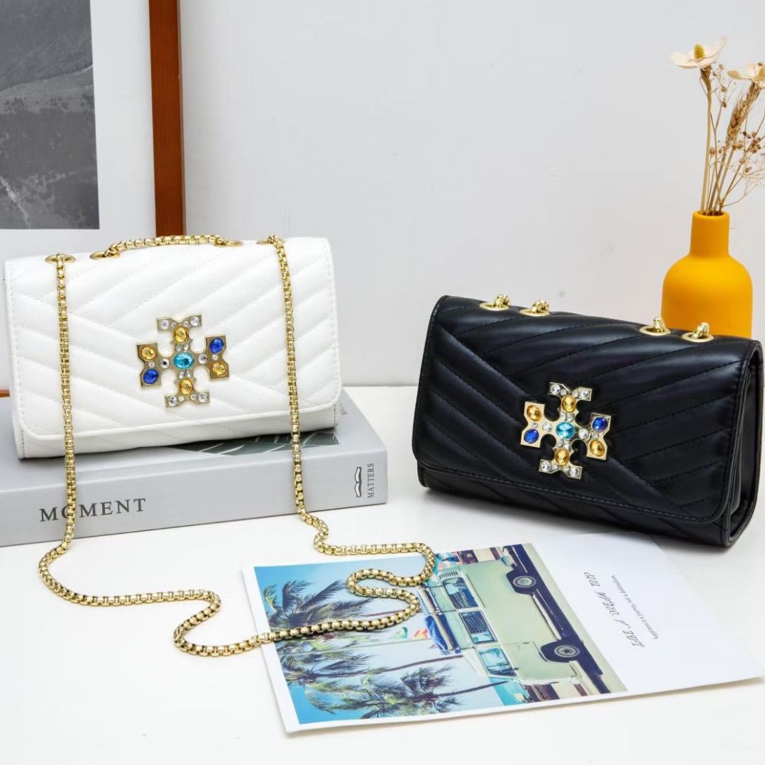 Nuova borsa a quadri con catena di alta bellezza da donna 2023 con motivo mini pecora incastonata di diamanti su una spalla_voghion.com