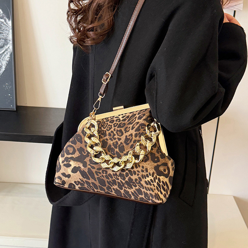 Leopard Print Shoulder Bag For Women With Thick Chain Strap_voghion.com