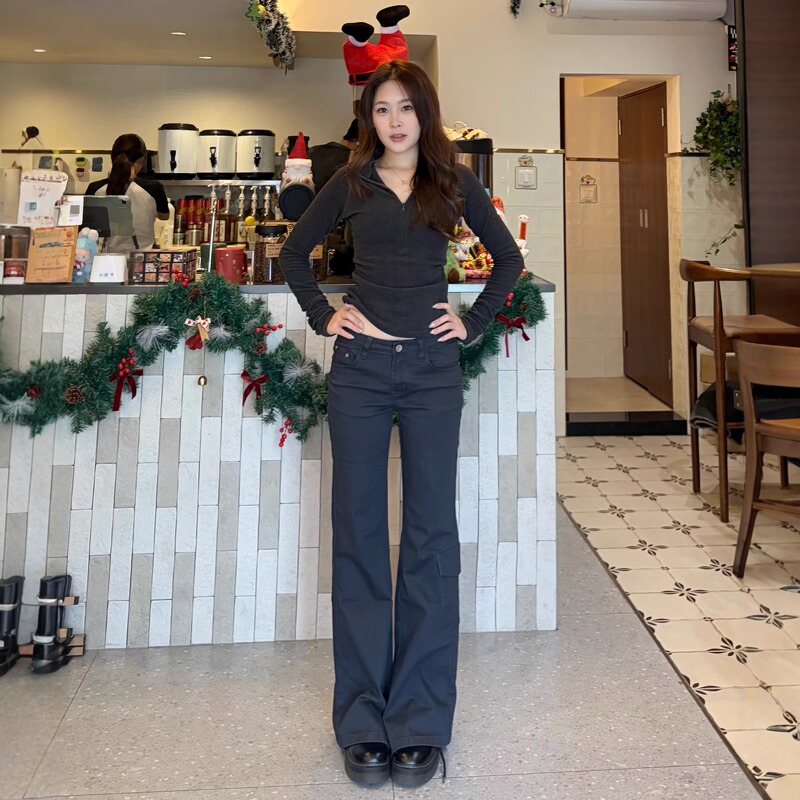 Black Warrior Workwear Flared Pants~Black and Gray Flared Jeans for Women, Low-Waist Flared Pants for Petite Sizes Black Warrior Workwear Flared Pants~Black and Gray Flared Jeans for Women, Low-Waist Flared Pants for Petite Sizes