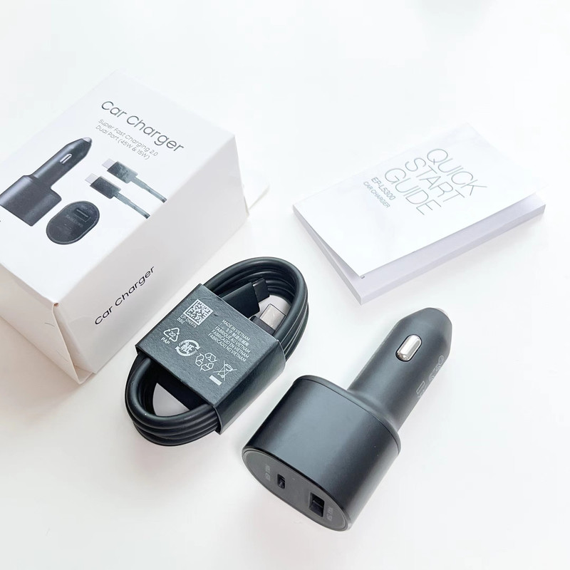 Suitable for Samsung s22ultra 45W car charger A + C one-to-two car charging super fast charging EP-L530