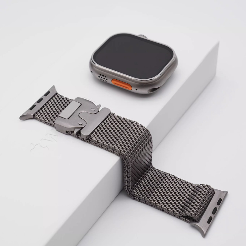 Suitable for Apple Watch S11 Pure Titanium Parachute Milan Strap Nice 49mm Ultra23 Suitable for Apple Watch S11 Pure Titanium Parachute Milan Strap Nice 49mm Ultra23