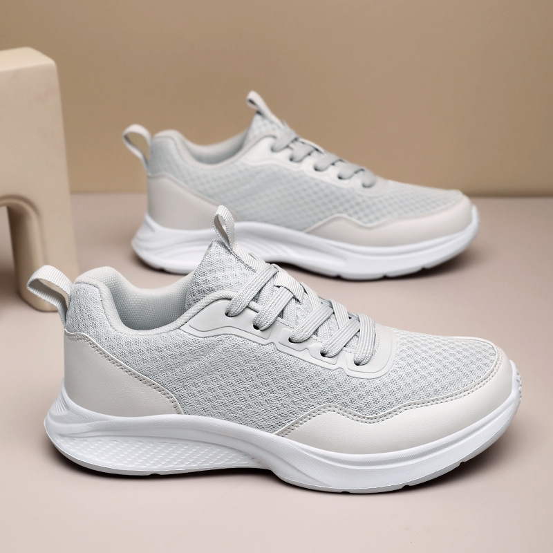 Summer breathable thin lightweight running sneakers for leisure