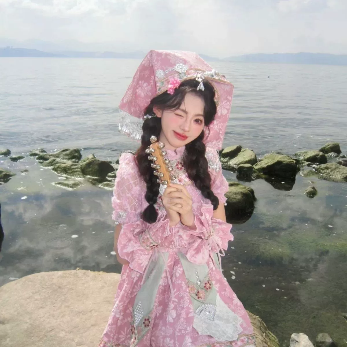 Розовая девушка, новинка 2024 года, этническая одежда Zhuang Xishuangbanna Miao Jiang, путешествия, фотографии, улучшенная этническая одежда