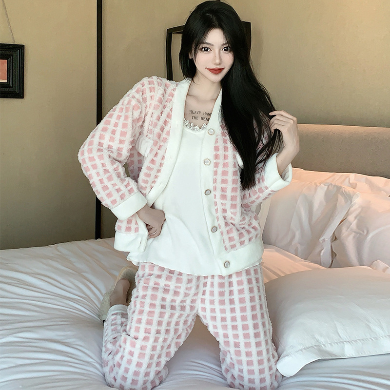 Luz de lujo estilo francés sexy Honda pijamas de manga larga de tres piezas pijamas de felpa de las mujeres Otoño e Invierno de alto grado puro deseo traje