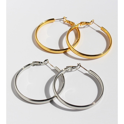 Ultra-slim, versatile, glossy plain hoop earrings for women—bold European and American-style oversized hoops with a cool, minimalist vibe; edgy round ear cuffs—69
