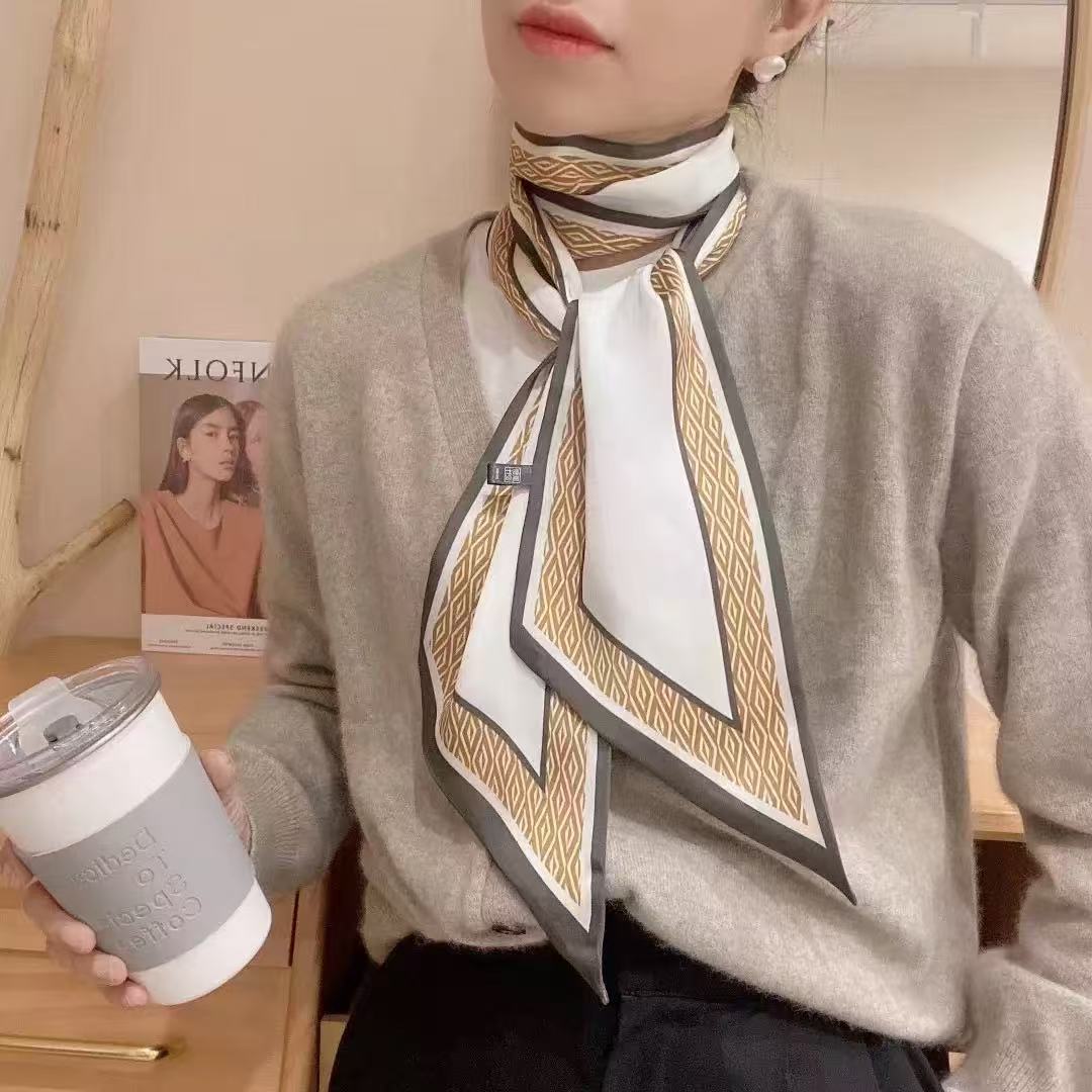 회색 테두리 마름모