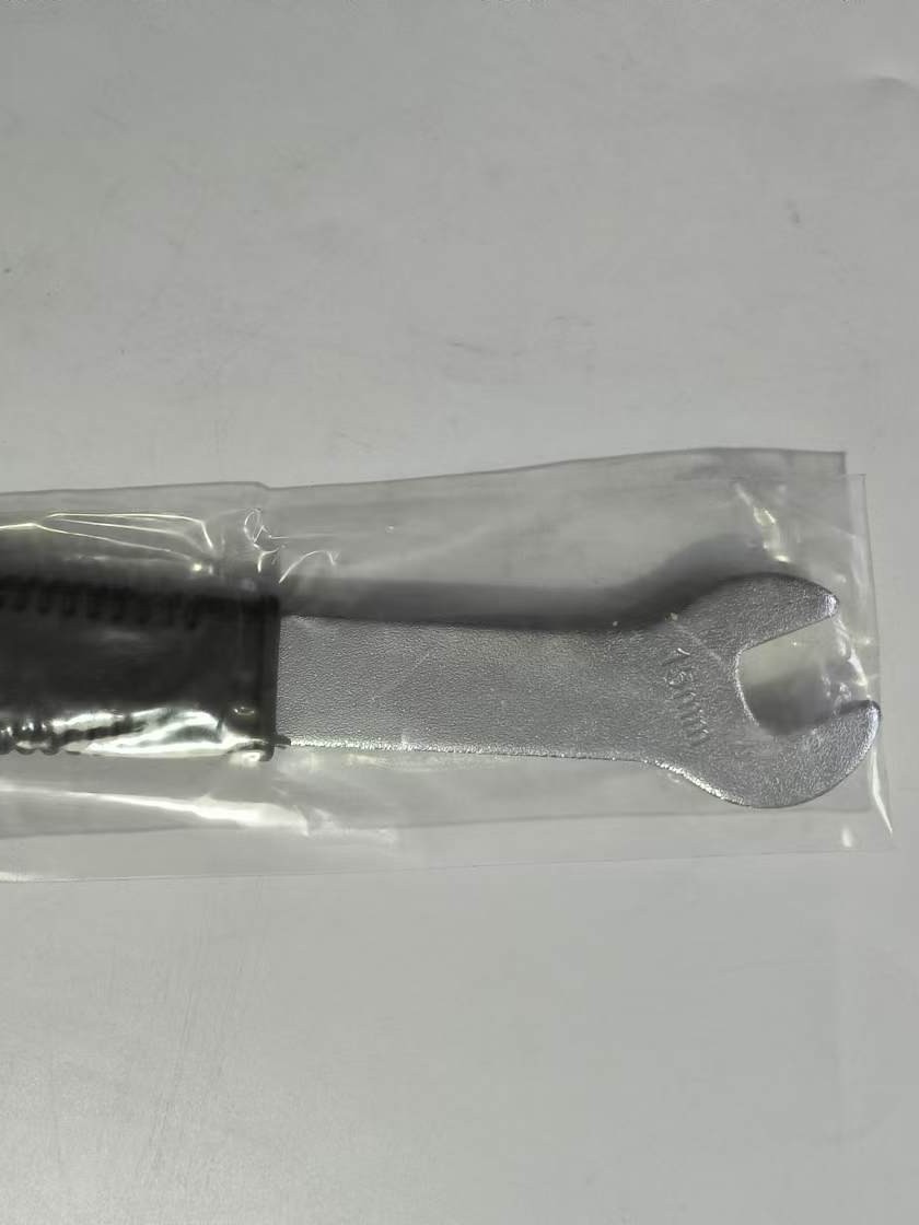 Nuevos productos de bicicleta de carretera llave de pie universal bicicleta de montaña 15MM tienda de automóviles desmontaje herramientas de instalación de mantenimiento