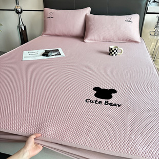High-End Bingdoudou Ice Silk Mat Three-Piece Set, Medium-Molecule Cooling Mat, Air-Conditioned Summer Soft Mat, Machine Washable