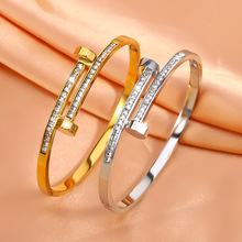 ���p�^������C �W���羳Ůʽ�r���֭h��ˮϴ�18K���P����C