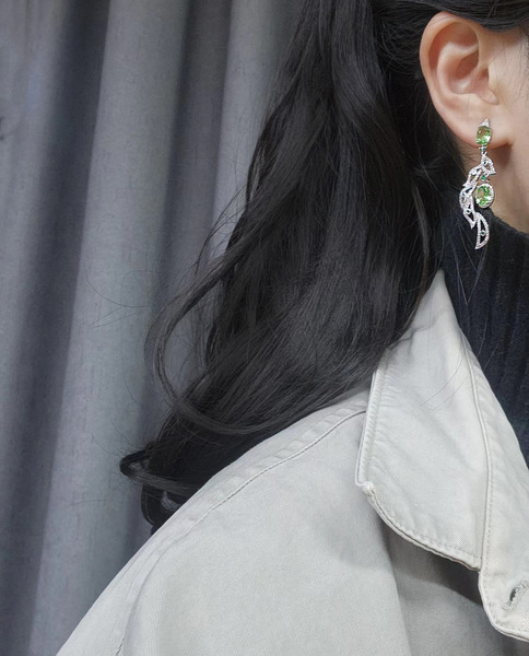 Geometric accessory