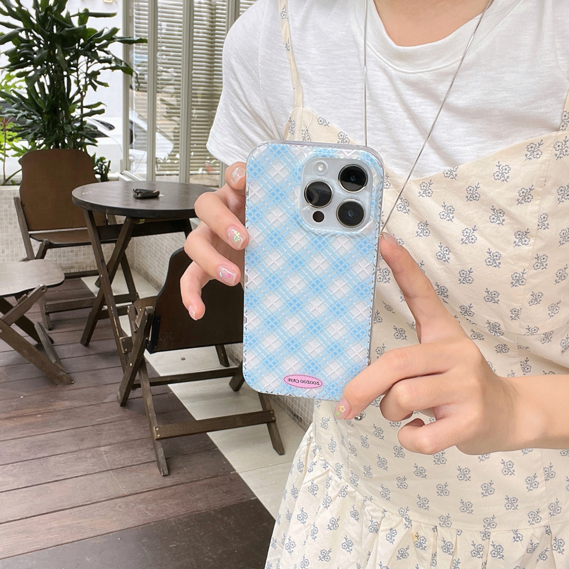 Pequeño patrón de cuadros azul y blanco fresco para iPhone15/16 funda para teléfono móvil 15ProMax Pareja 16Pro Mujer 14/13P