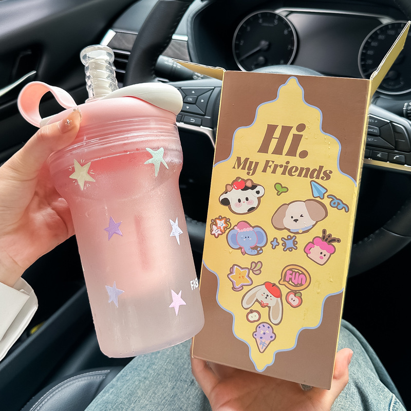 ウォーターカップ夏の女の子の見栄えの良いトリタンストローカップ 2025 新しい大容量ポータブルプラスチックカップ外出用|undefined