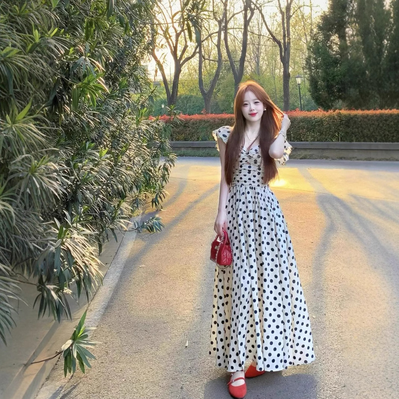 French Polka Dot Dress Women's Summer High-End Seaside Vacation Small Flying Sleeves Elegant Waist A-Line Long Skirt